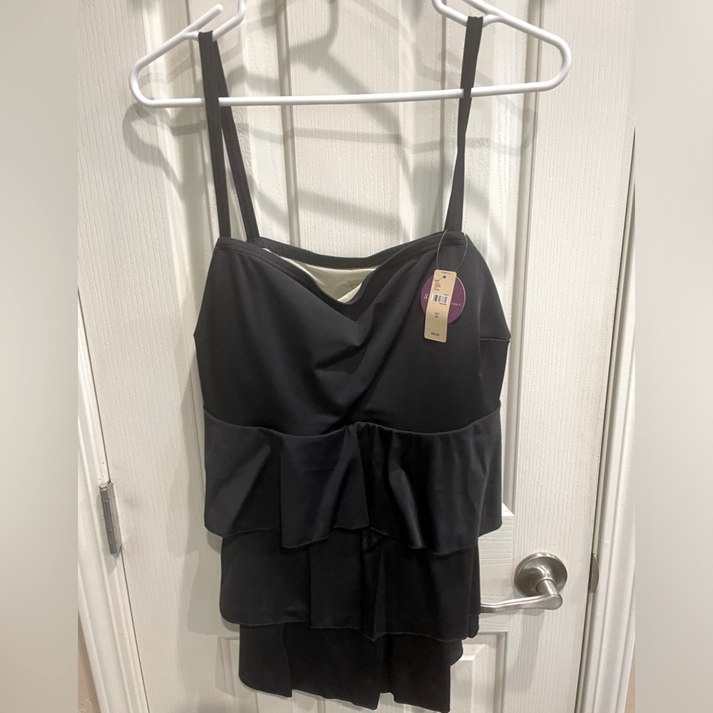 NWT Cacique Black Ruffle Swim Top Size 22 with built in bra support